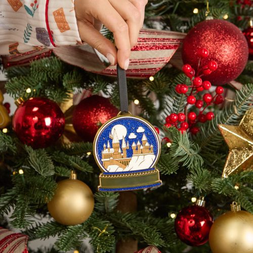 2000009116 HogwartsCastleSnowglobeOrnament