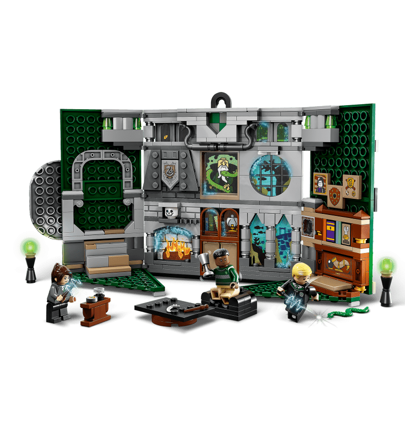 Slyth House Banner LEGO2